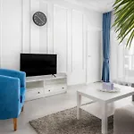 Caesar Blue Seaside Luxury Gastria