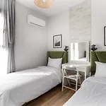 Caesar Blue Seaside Luxury * Gastria