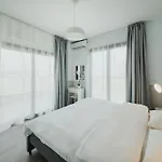 Caesar Blue Seaside Luxury *