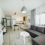 Caesar Blue Seaside Luxury Gastria