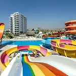Caesar Blue Seaside Luxury Apartment