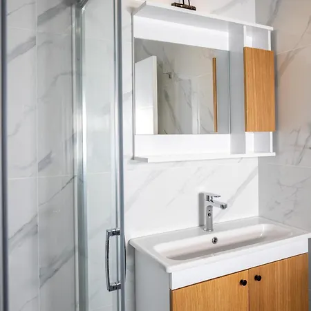 Caesar Blue Seaside Luxury