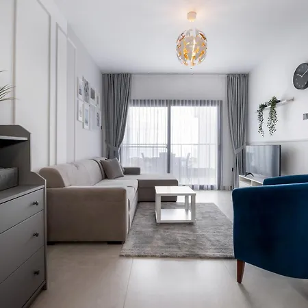 Caesar Blue Seaside Luxury *