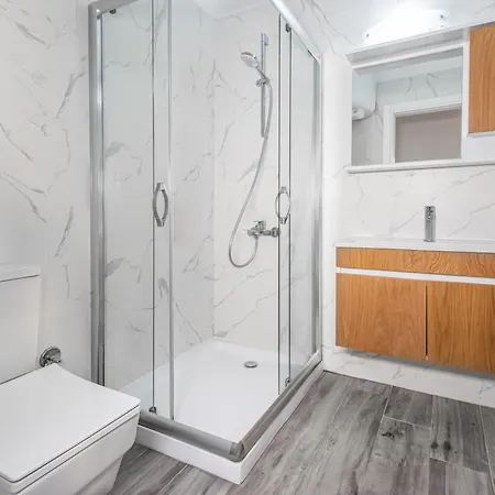 Caesar Blue Seaside Luxury