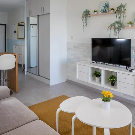 Caesar Blue Seaside Luxury *