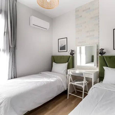 Caesar Blue Seaside Luxury * Gastria