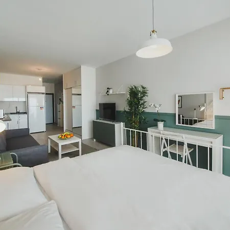 Caesar Blue Seaside Luxury * Gastria