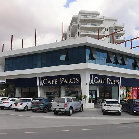 Caesar Blue Seaside Luxury Apartment