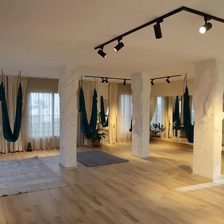 Caesar Blue Seaside Luxury Apartment Gastria