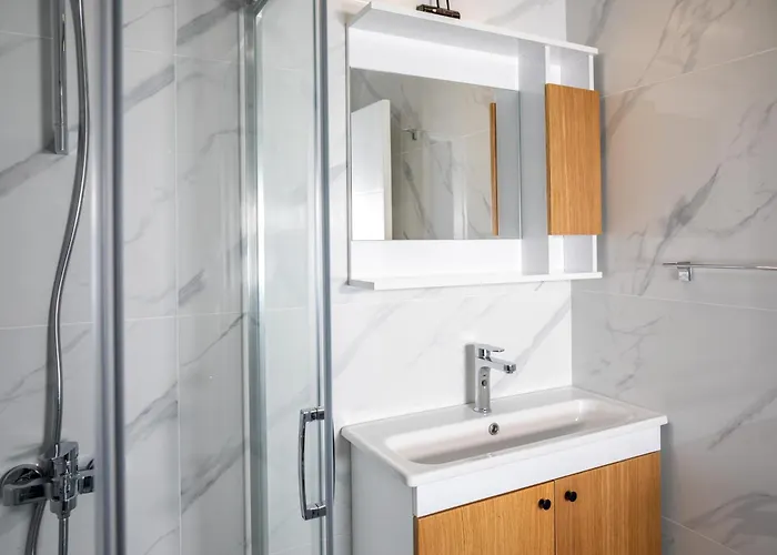 Caesar Blue Seaside Luxury