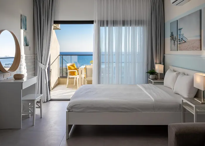 Caesar Blue Seaside Luxury Apartamento Gastria