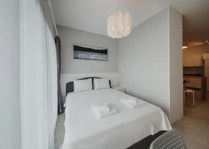 Caesar Blue Seaside Luxury Apartamento Gastria