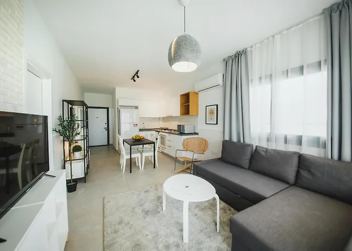 Caesar Blue Seaside Luxury Gastria