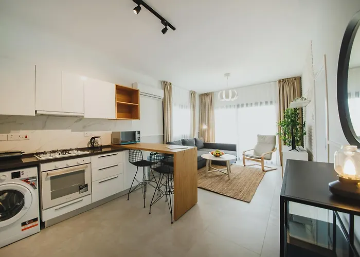 Caesar Blue Seaside Luxury *