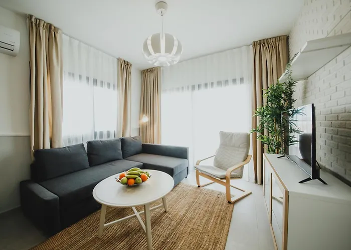 Caesar Blue Seaside Luxury Gastria